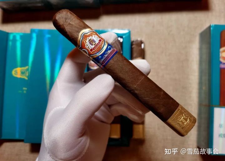 王冠假日阳光雪茄 4支装